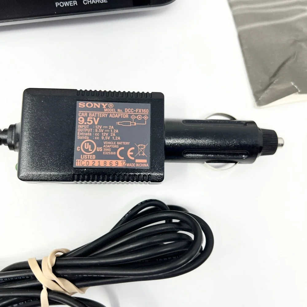 SONY DVP-FX970‎ Portable DVD Player 180-Degree Swivel Flip Screen 9